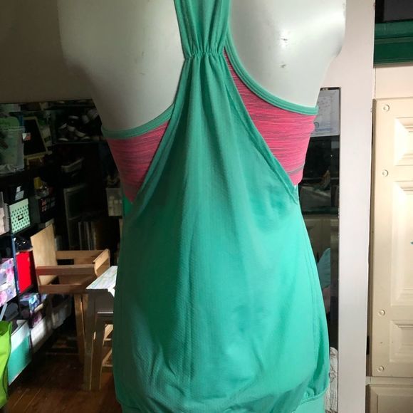 Lululemon No Limits tank  6 - Picture 2 of 6